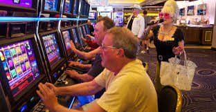 Layar permainan slot neon colorful di kgw88 dengan akses mobile